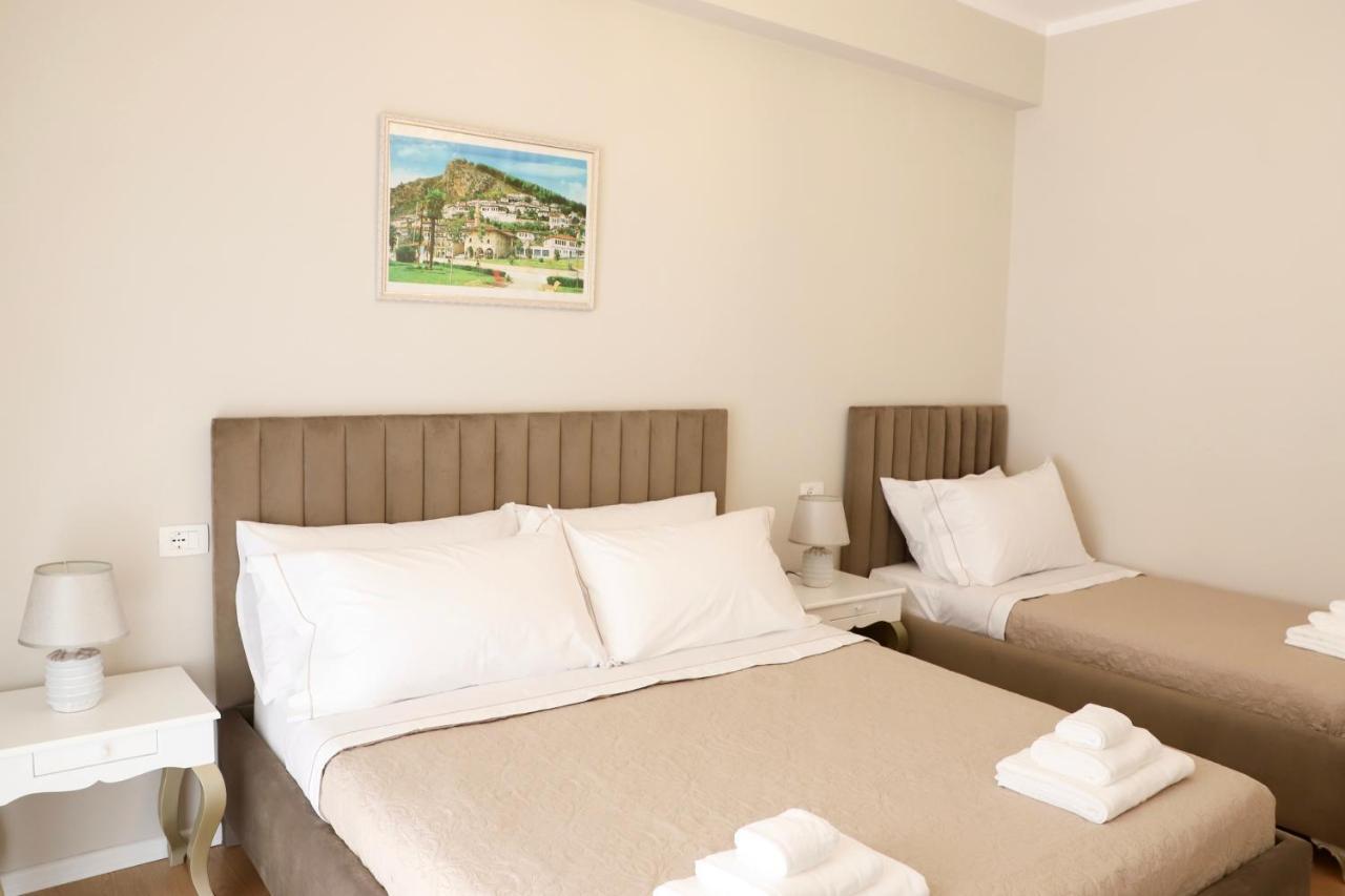 Olimpia Inn ベラト エクステリア 写真